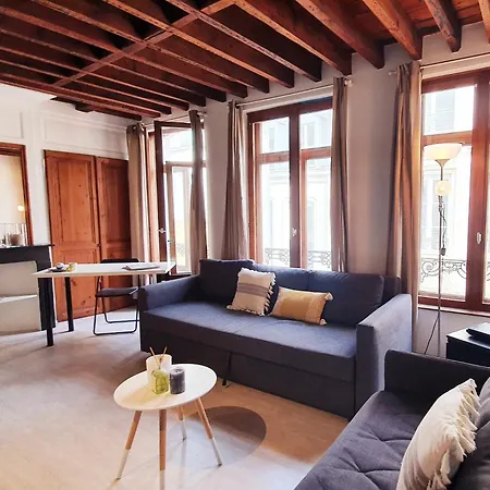 Coeur Vieux , Bienvenue Chez Nestyou, *