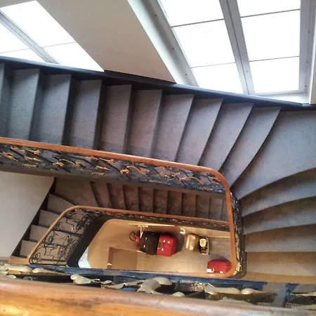 Coeur Vieux , Bienvenue Chez Nestyou, *