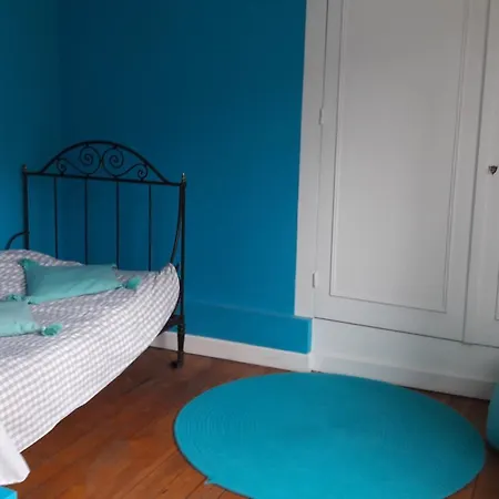 Coeur Vieux , Bienvenue Chez Nestyou, *